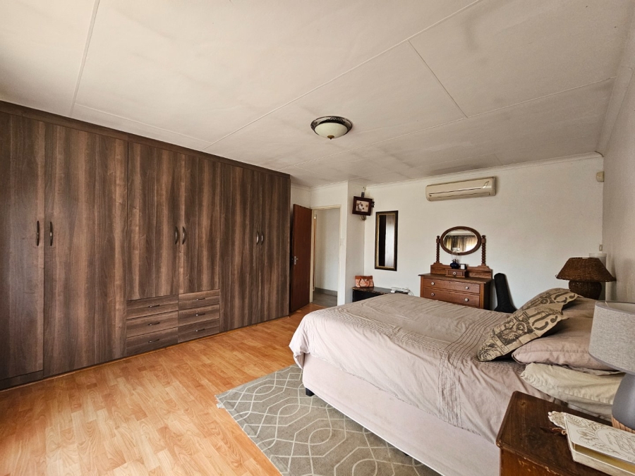 4 Bedroom Property for Sale in Vaalpark Free State